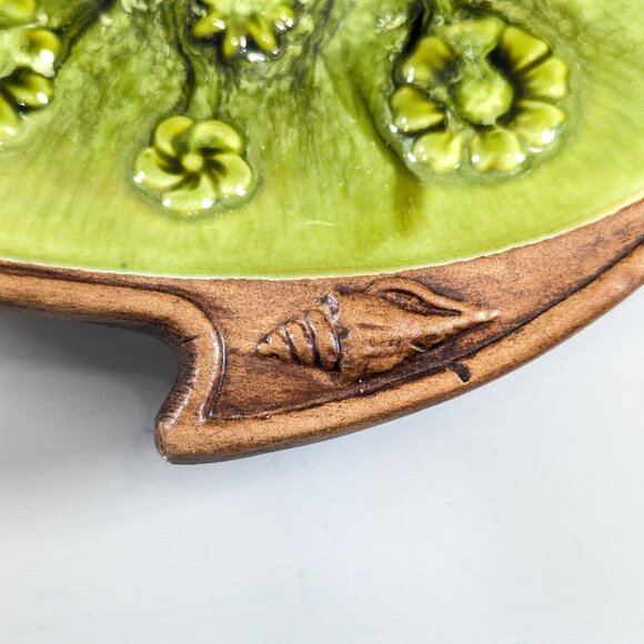 ca1970s Treasure Craft USA Hawaii pottery fish shaped dish brown / lime green - Picture 7 of 8